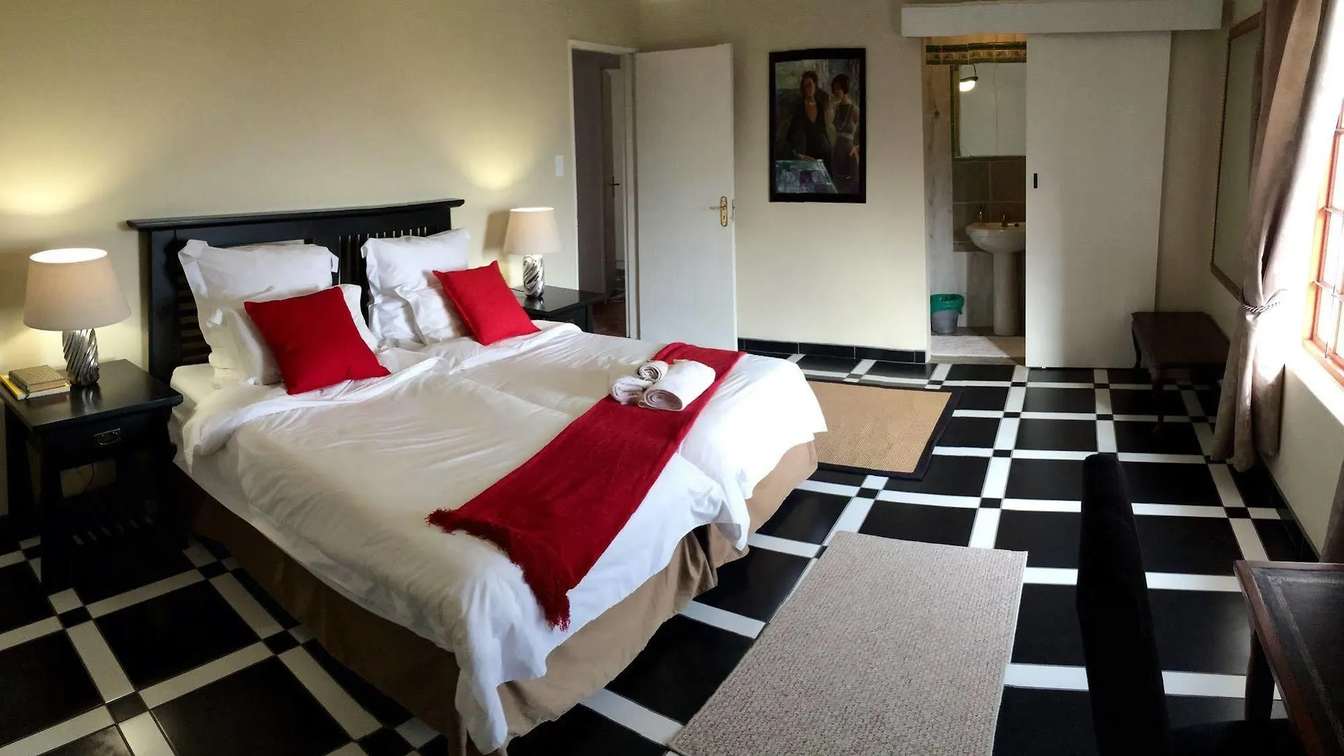 Helderberg Guesthouse Gordons Bay Bed & Breakfast